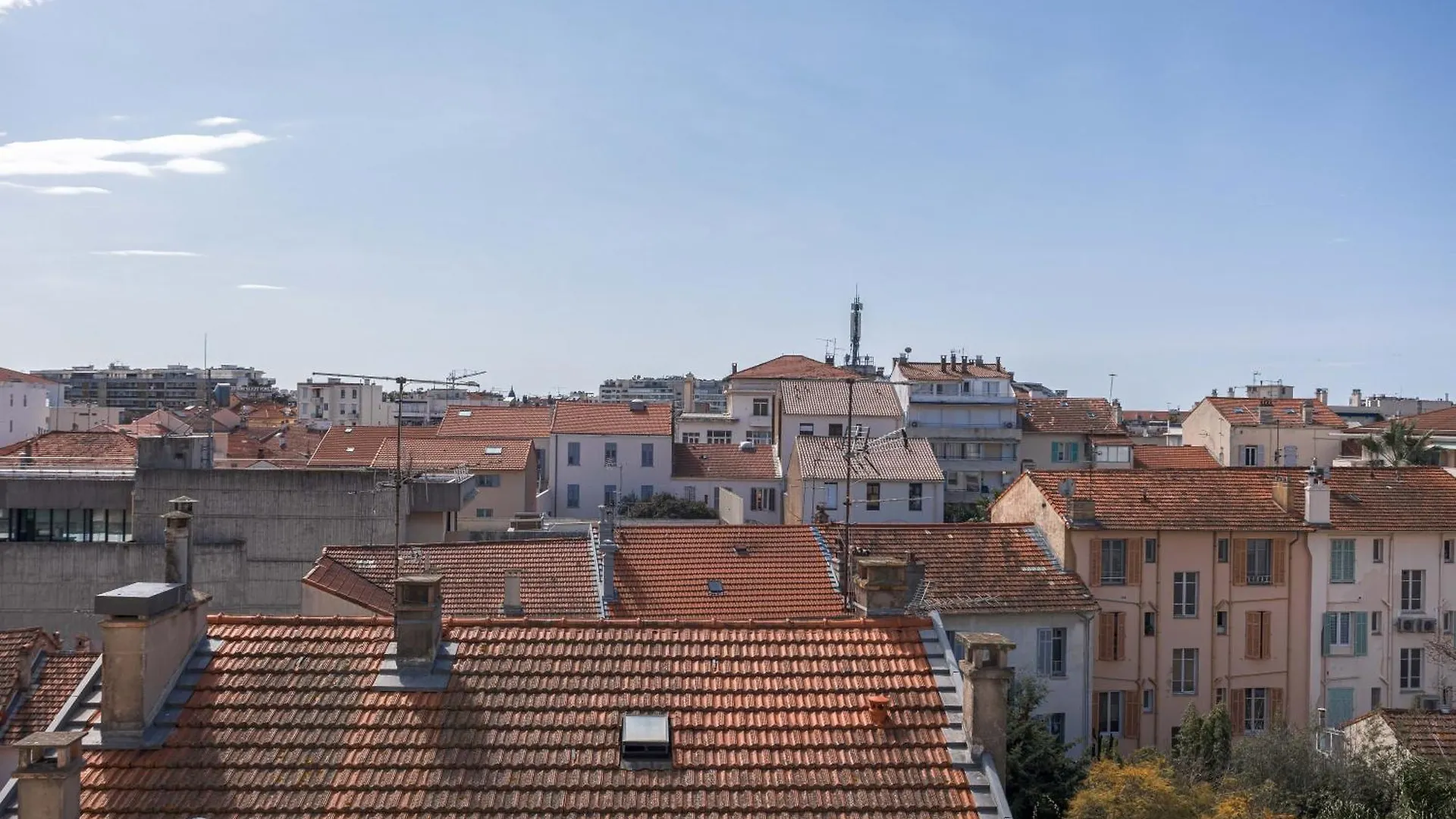 Diplomate - 2 Chambres, 15Mn Du Palais, Charmant, Balcon, Clim Cannes